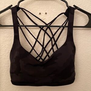 Lululemon Free to be wild black camo bra